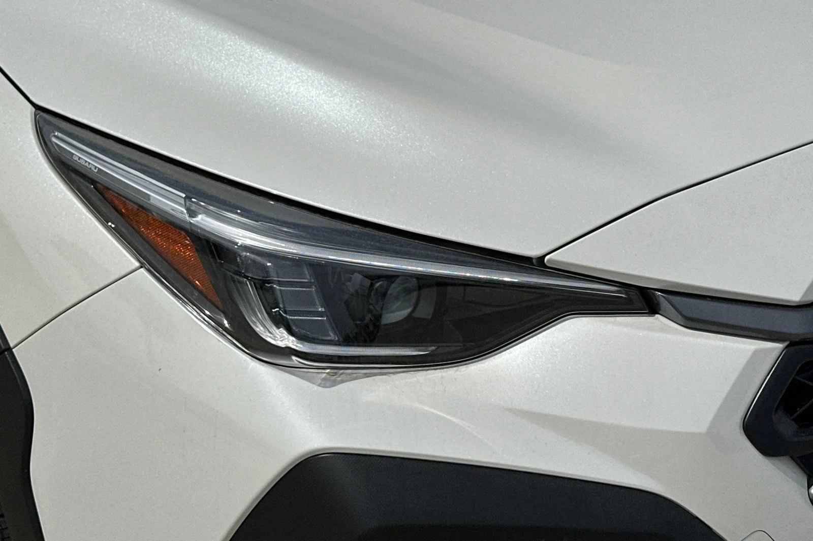New 2026 CRYSTAL WHITE PEARL Subaru Limited Hybrid image 34