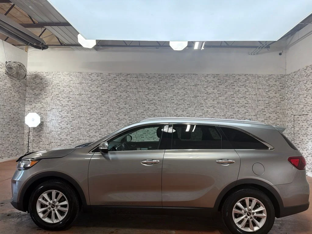 Used 2019 Titanium Silver Kia LX image 4