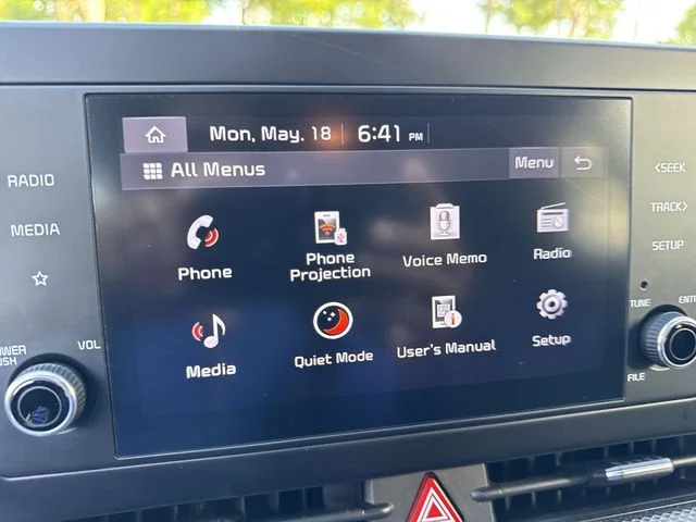 2023 Kia Sportage LX - Photo 18