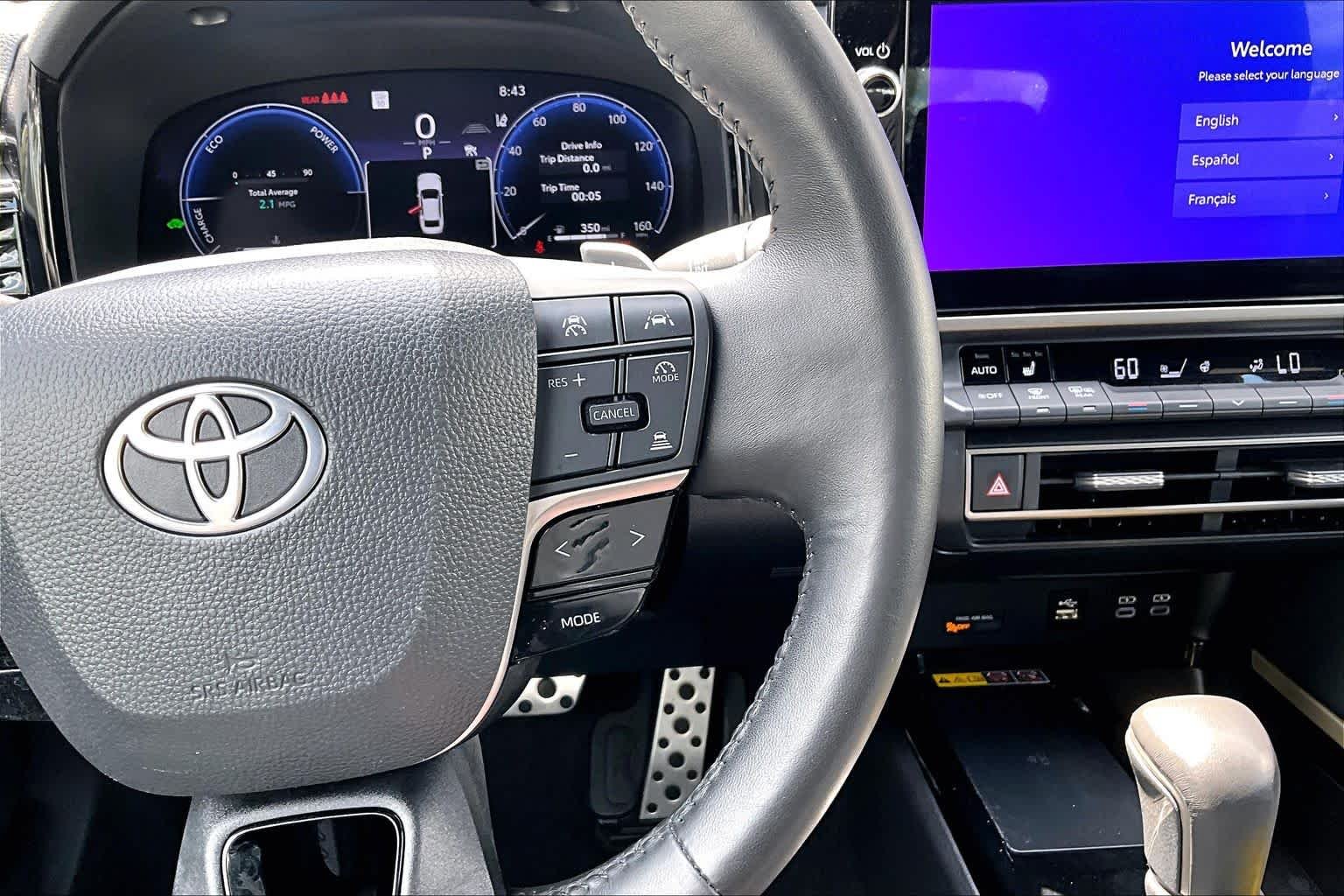 Used 2025 Wind Chill Pearl Toyota XSE image 25