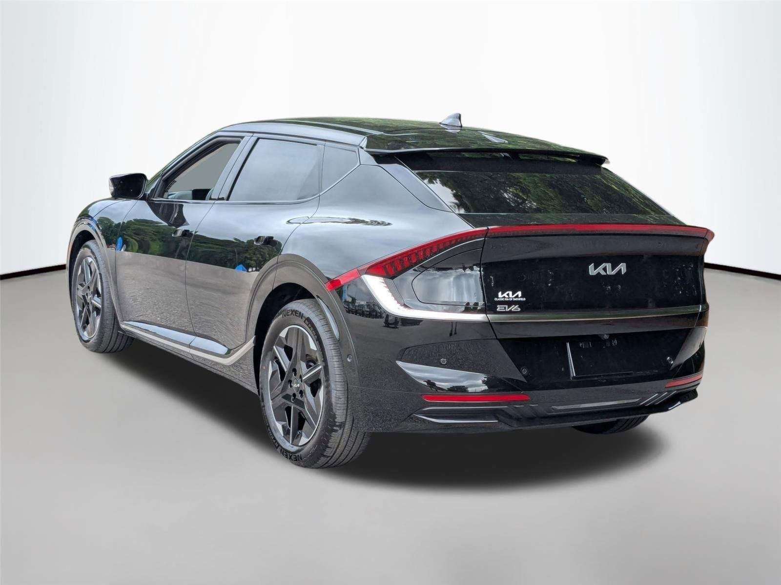 2025 Kia EV6 Wind - Photo 8