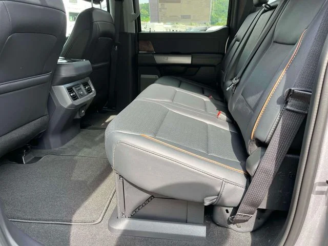 New 2027 Iconic Silver Metallic Ford F-250® Lariat® image 17
