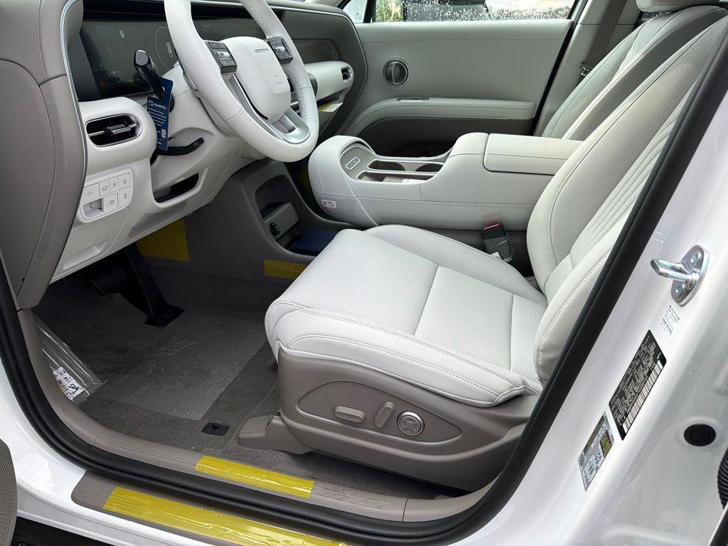 New 2026 White Hyundai Blue SEL Premium 7P image 9