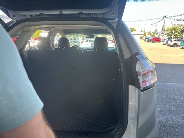 Used 2019 Silver Ford Titanium image 22