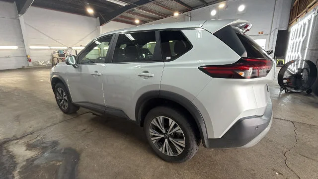 Used 2023 Silver Nissan SV image 3
