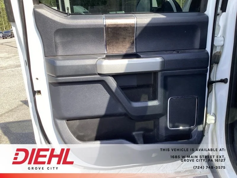 Used 2022 White Ford Lariat image 13