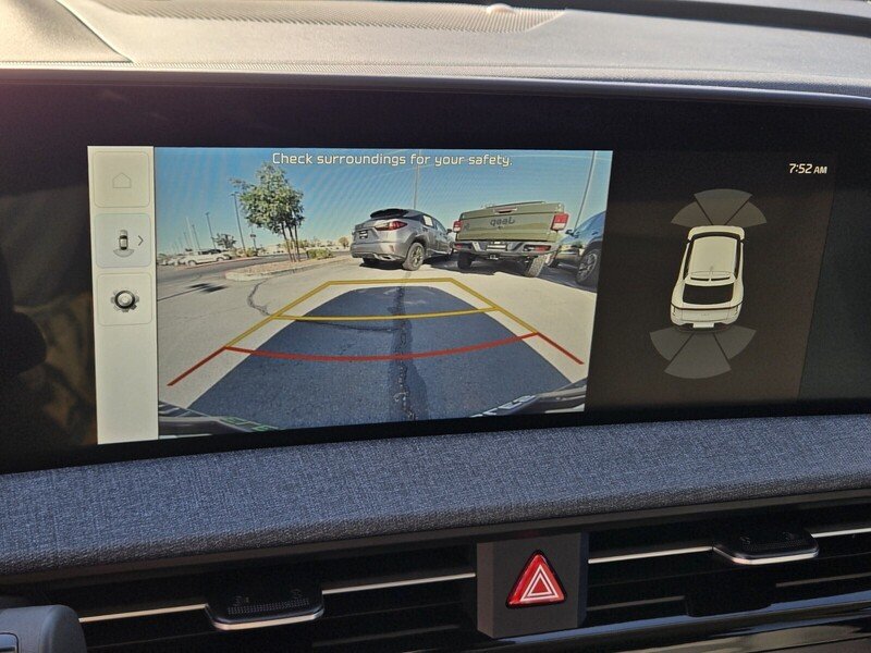 Used 2023 CHARCOAL KIA WIND RWD image 20