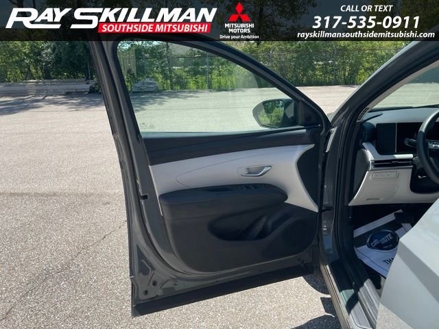 Used 2025 Gray Hyundai SEL image 12