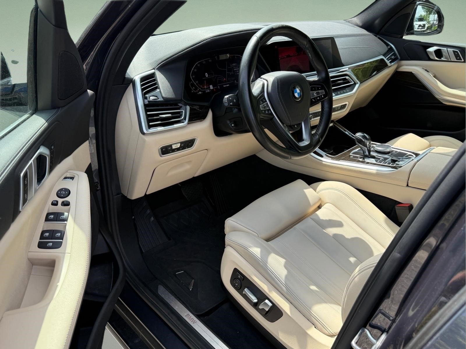 Used 2020 Arctic Gray Metallic BMW sDrive40i image 9