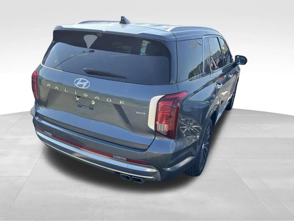 Used 2025 Gray Hyundai Calligraphy image 16