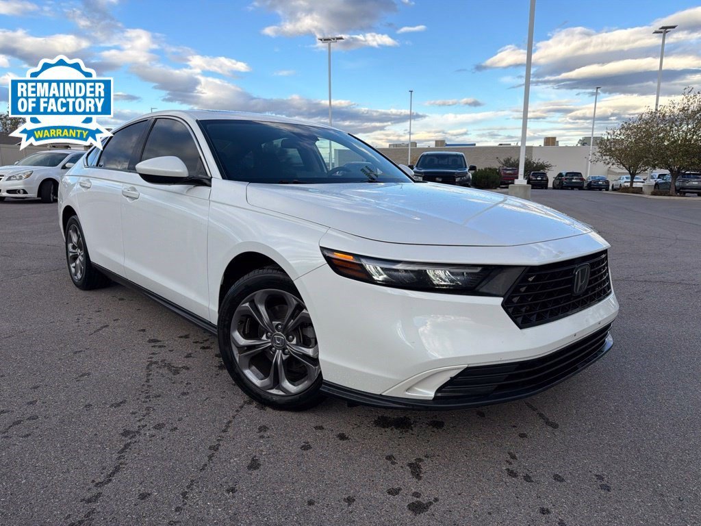 Used 2024 Platinum White Pearl Honda EX image 1