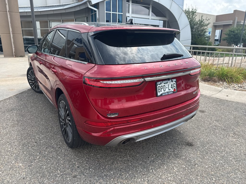 Used 2020 Red Carpet Lincoln Reserve image 2