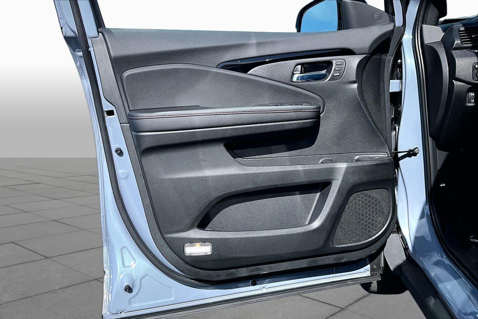 New 2026 Sonic Gray Pearl Honda Black Edition image 10
