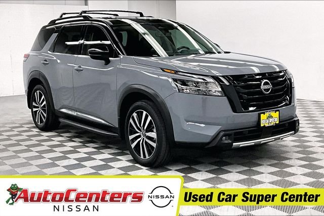 2024 Nissan Pathfinder Platinum 4WD's photo