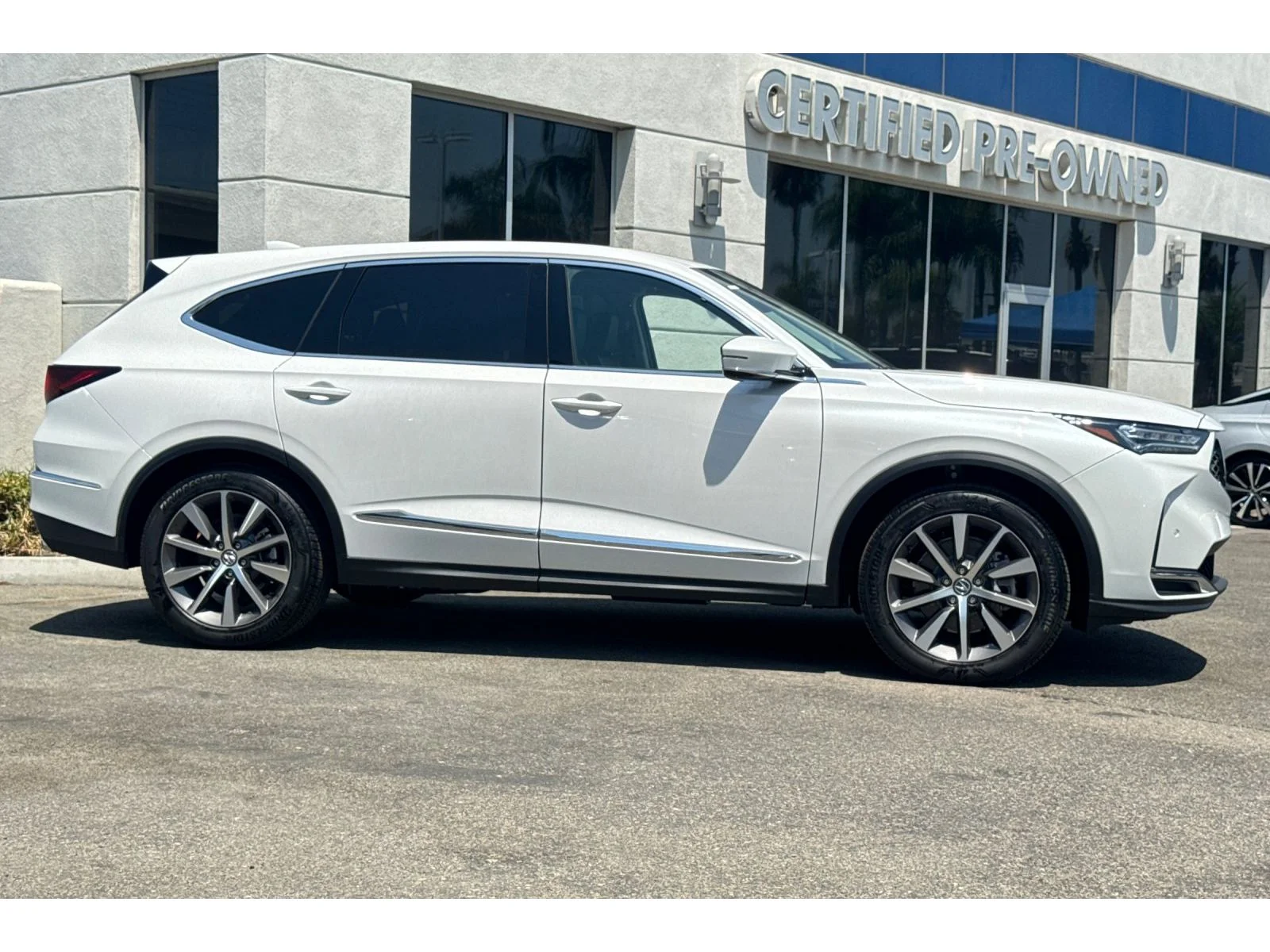New 2026 Platinum White Pearl Acura w/Technology Package image 3