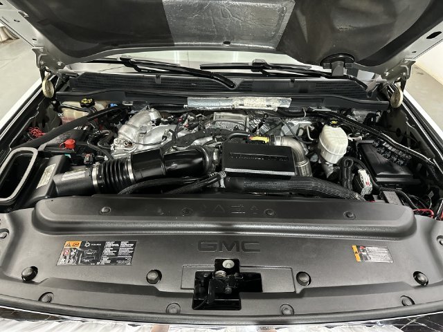 Used 2019 Silver GMC SLT image 21