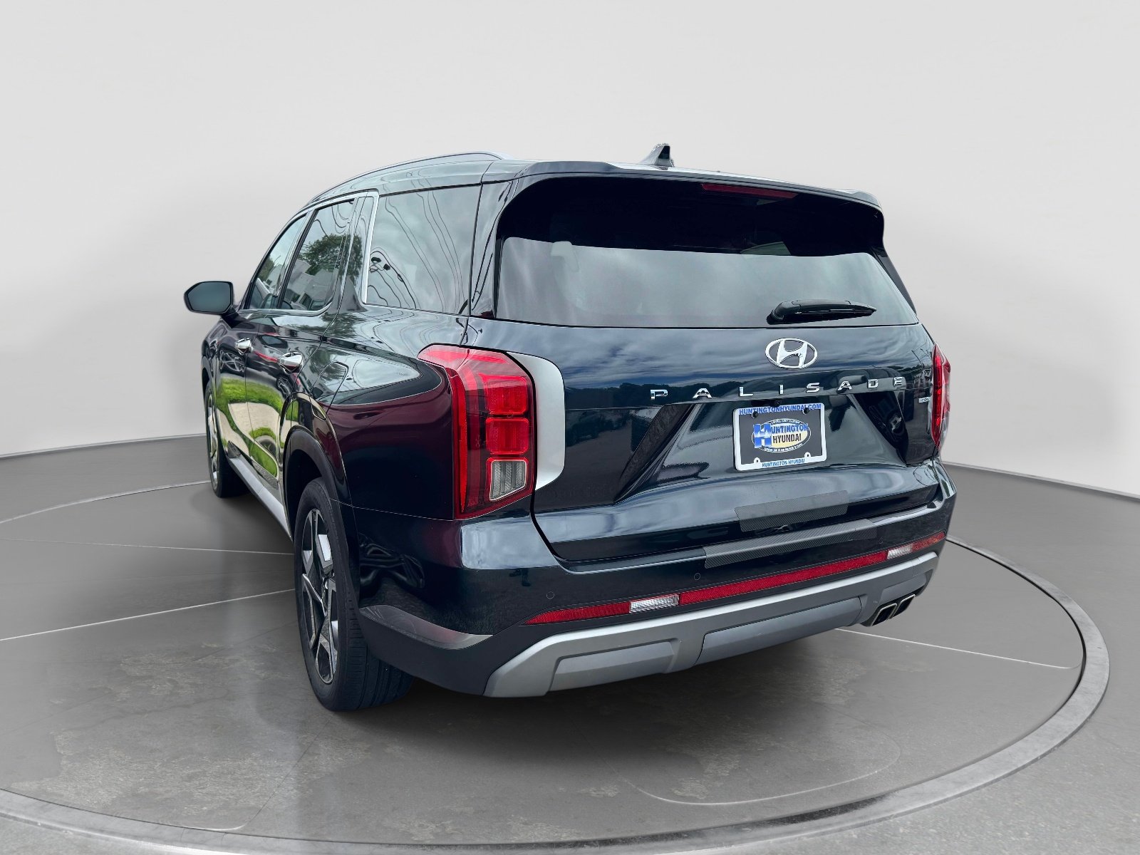 Certified Used 2024 White Hyundai SEL image 6