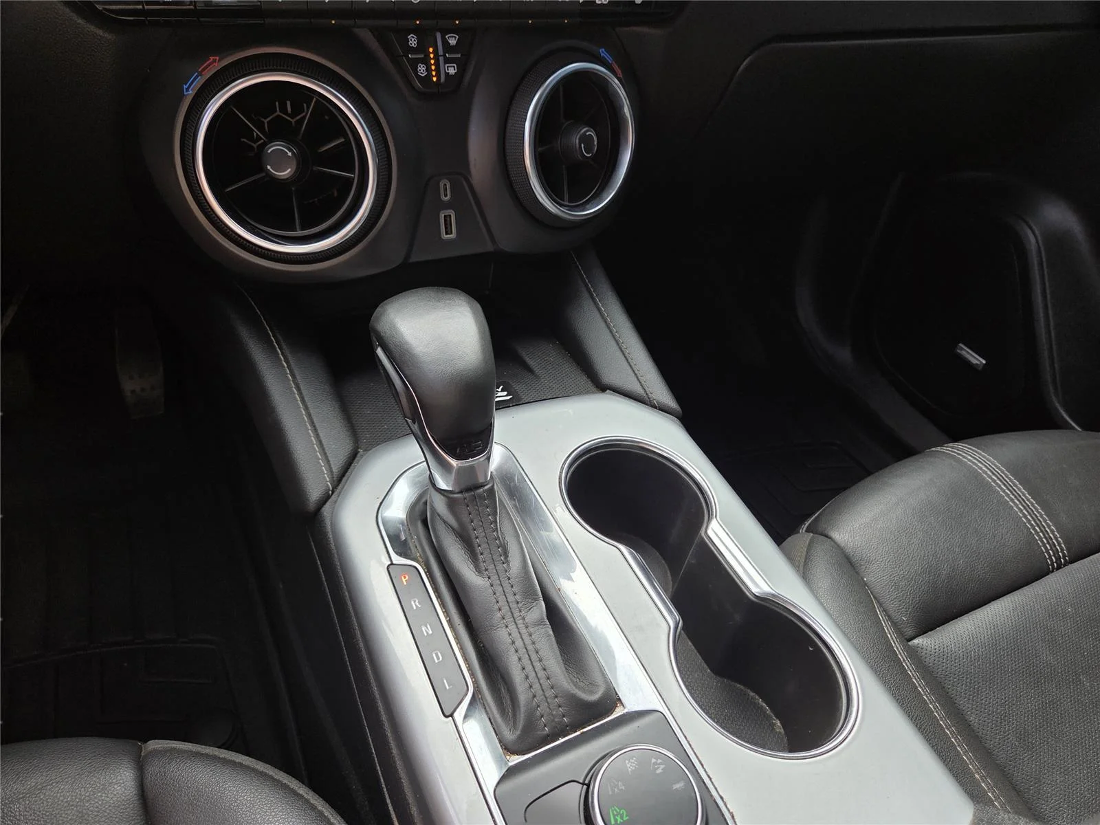 Used 2024 Sterling Gray Metallic Chevrolet LT image 15