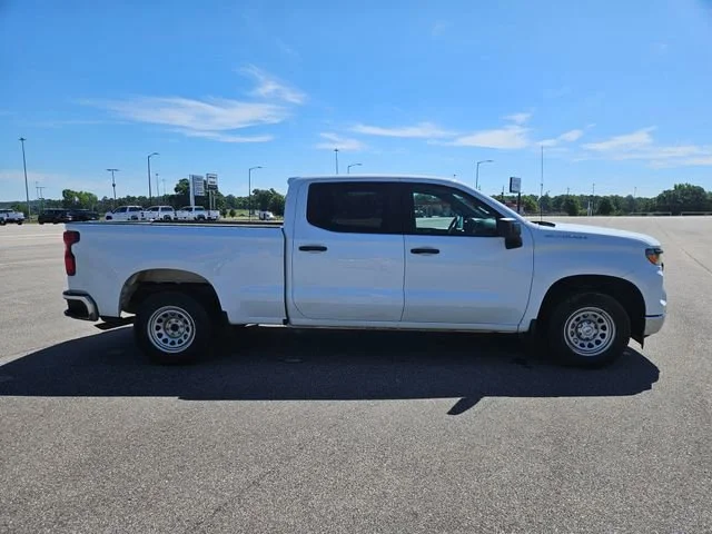 Used 2022 Summit White Chevrolet WT image 6