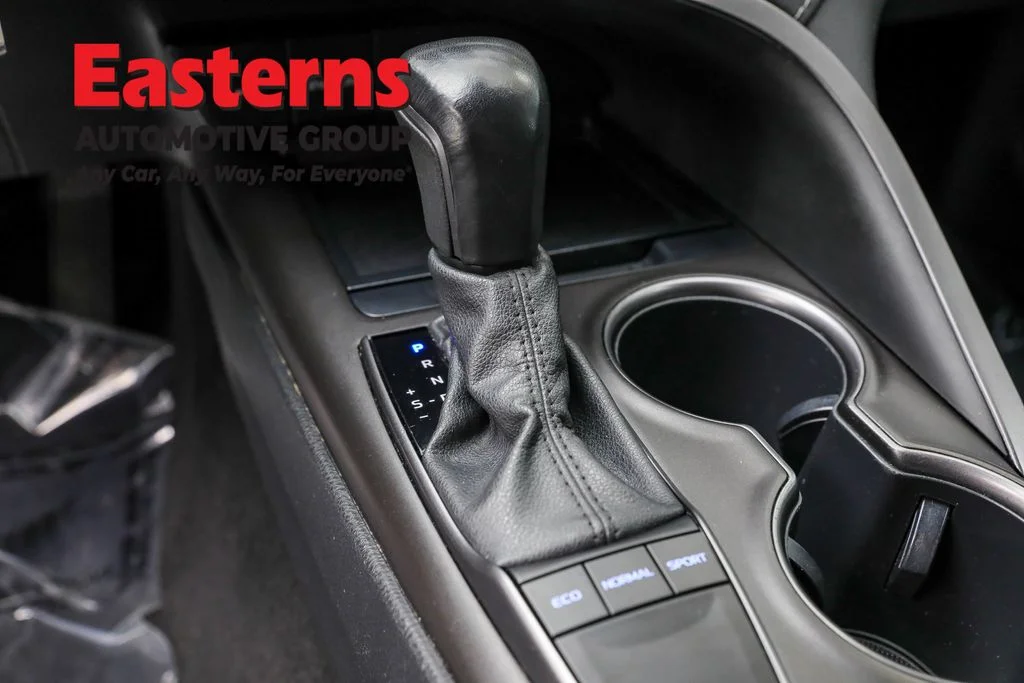 Used 2022 Silver Toyota SE image 12