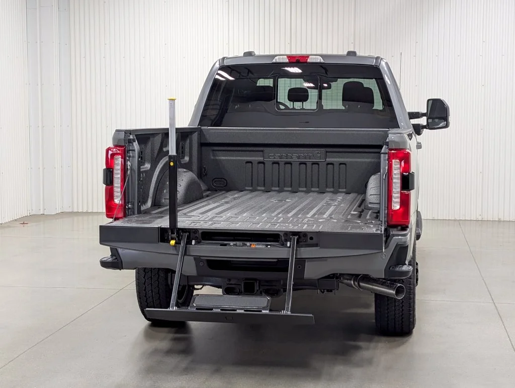 New 2027 Carbonized Gray Metallic Ford F-250® XLT image 26
