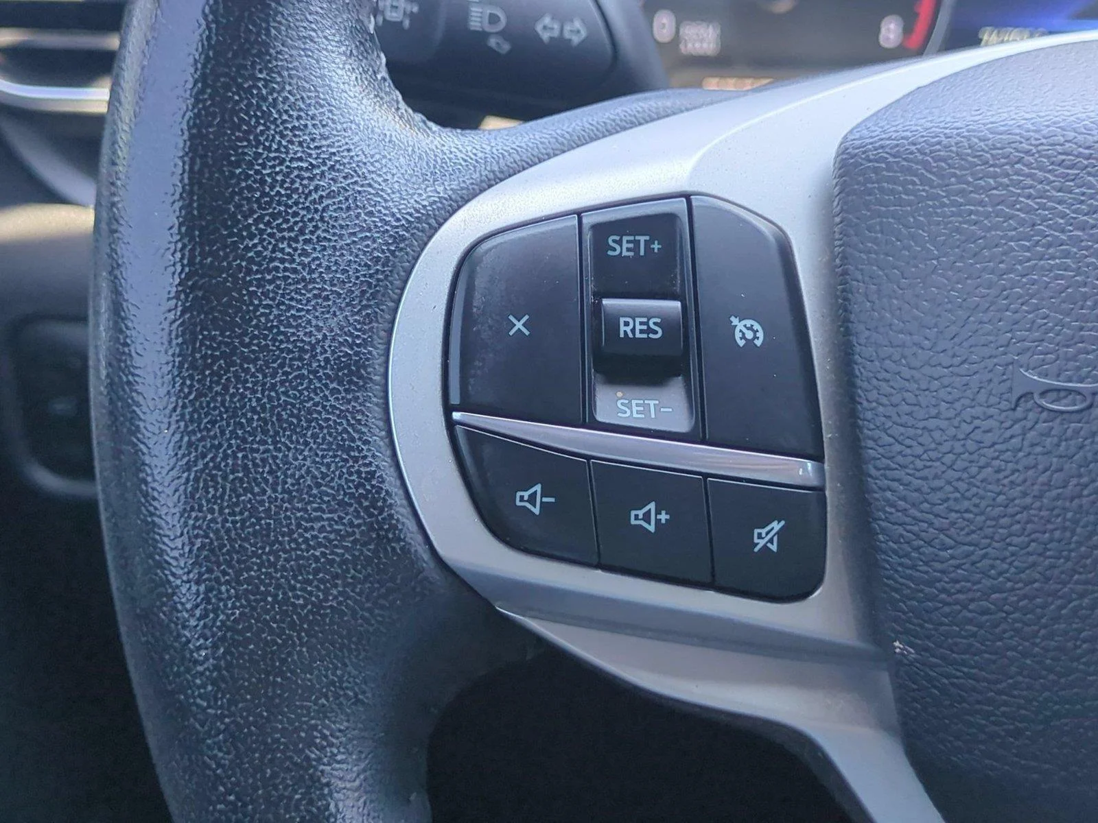 Used 2023 Agate Black Ford XLT image 20