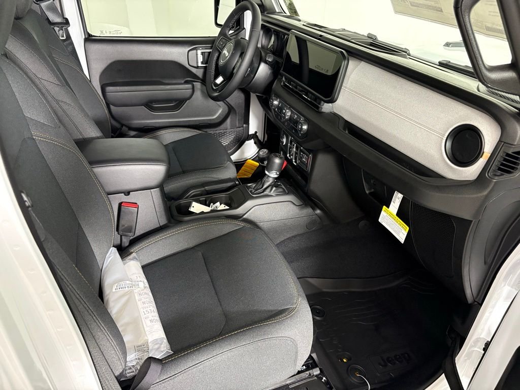 New 2026 Bright White Clear-Coat Exterior Paint Jeep Sport S image 15