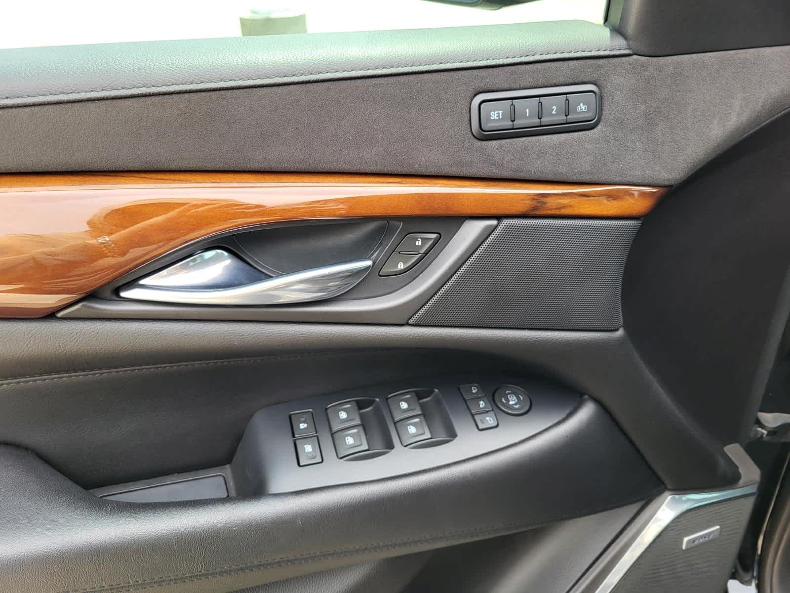 Used 2018 Black Raven Cadillac  image 17
