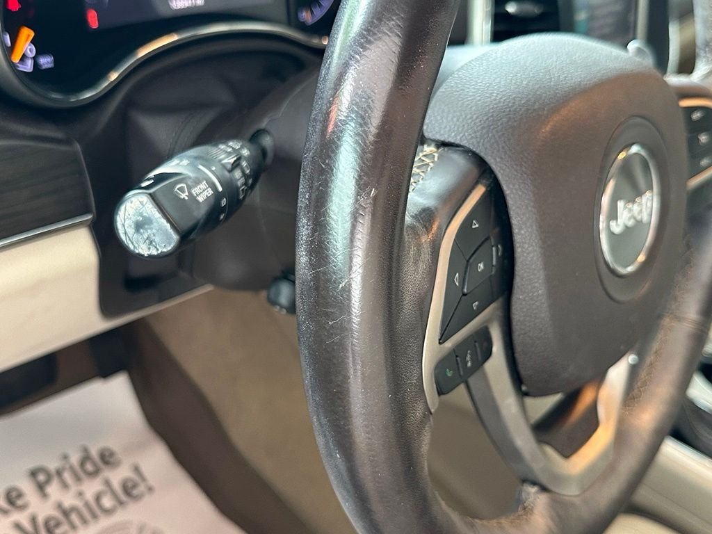 Used 2017 White Jeep Overland image 19