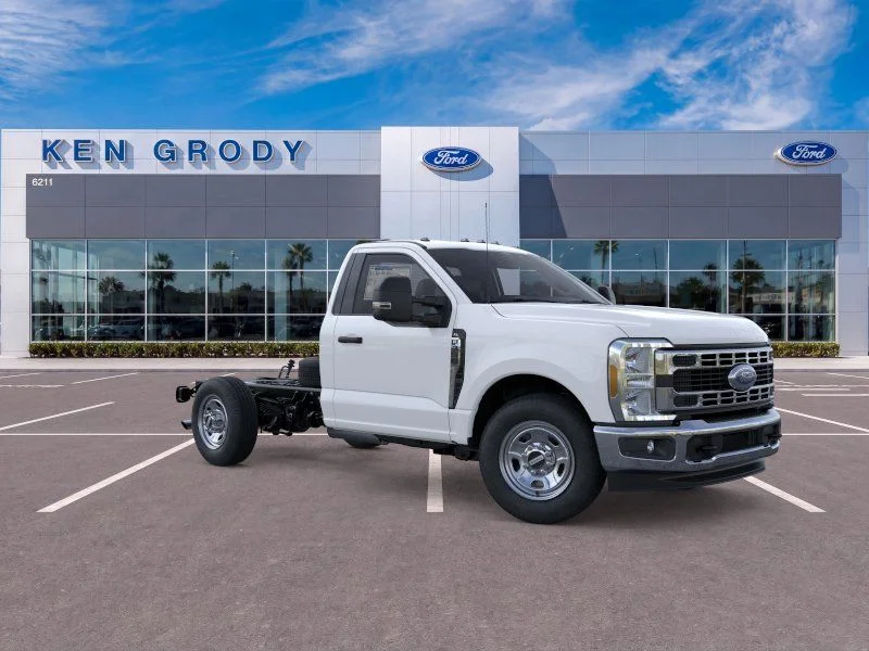 2025 Ford F-350 XL Regular Cab 145-In SRW's photo