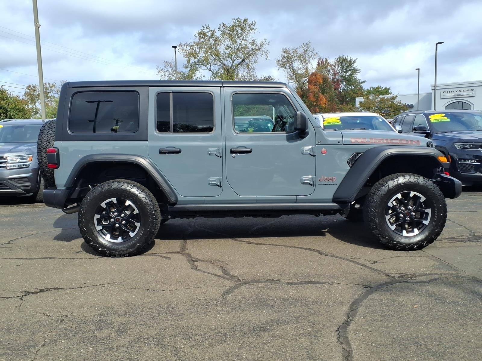 Certified Used 2025 Gray Jeep Rubicon image 9