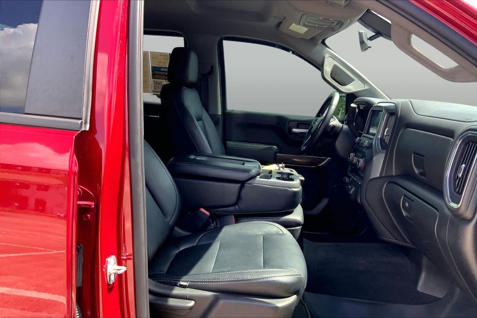 Used 2020 Cajun Red Tintcoat Chevrolet LT image 9