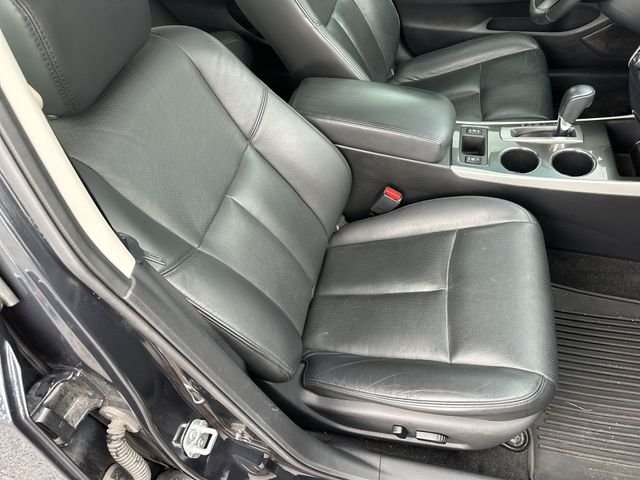 Used 2015 Black Nissan 2.5 SL image 27