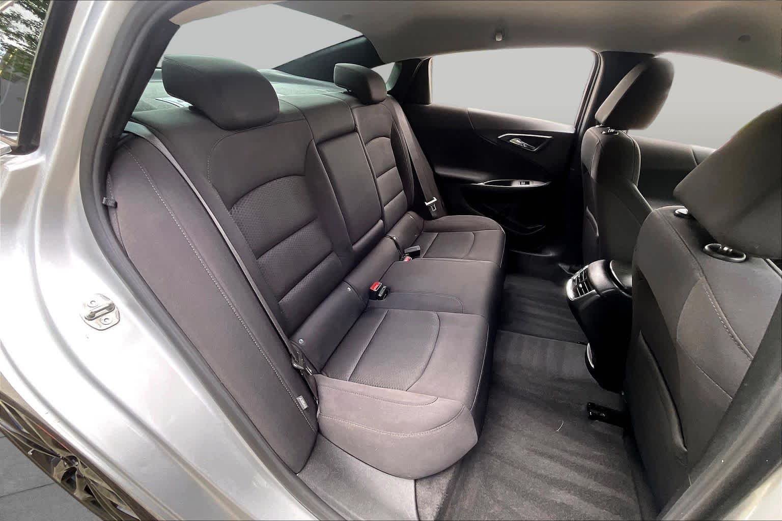 Used 2021 Silver Ice Metallic Chevrolet LT image 17