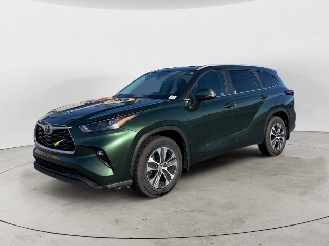 2025 Toyota Highlander XLE