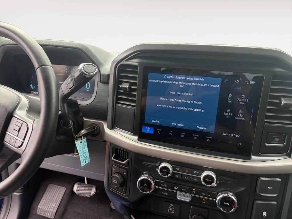 Used 2025 Blue Metallic Ford XLT image 10