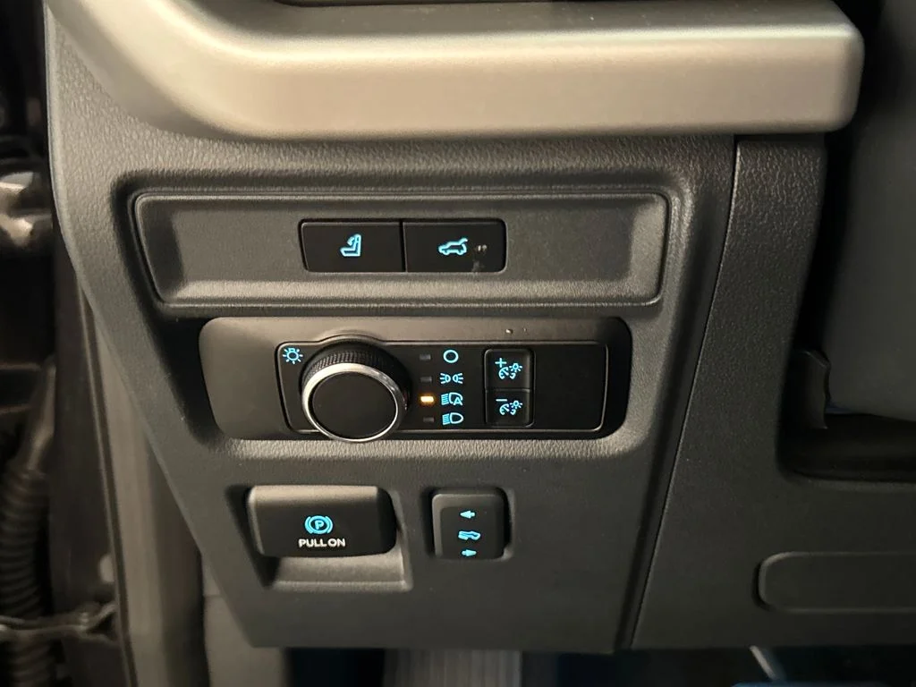 Certified Used 2024 Gray Ford XLT image 19