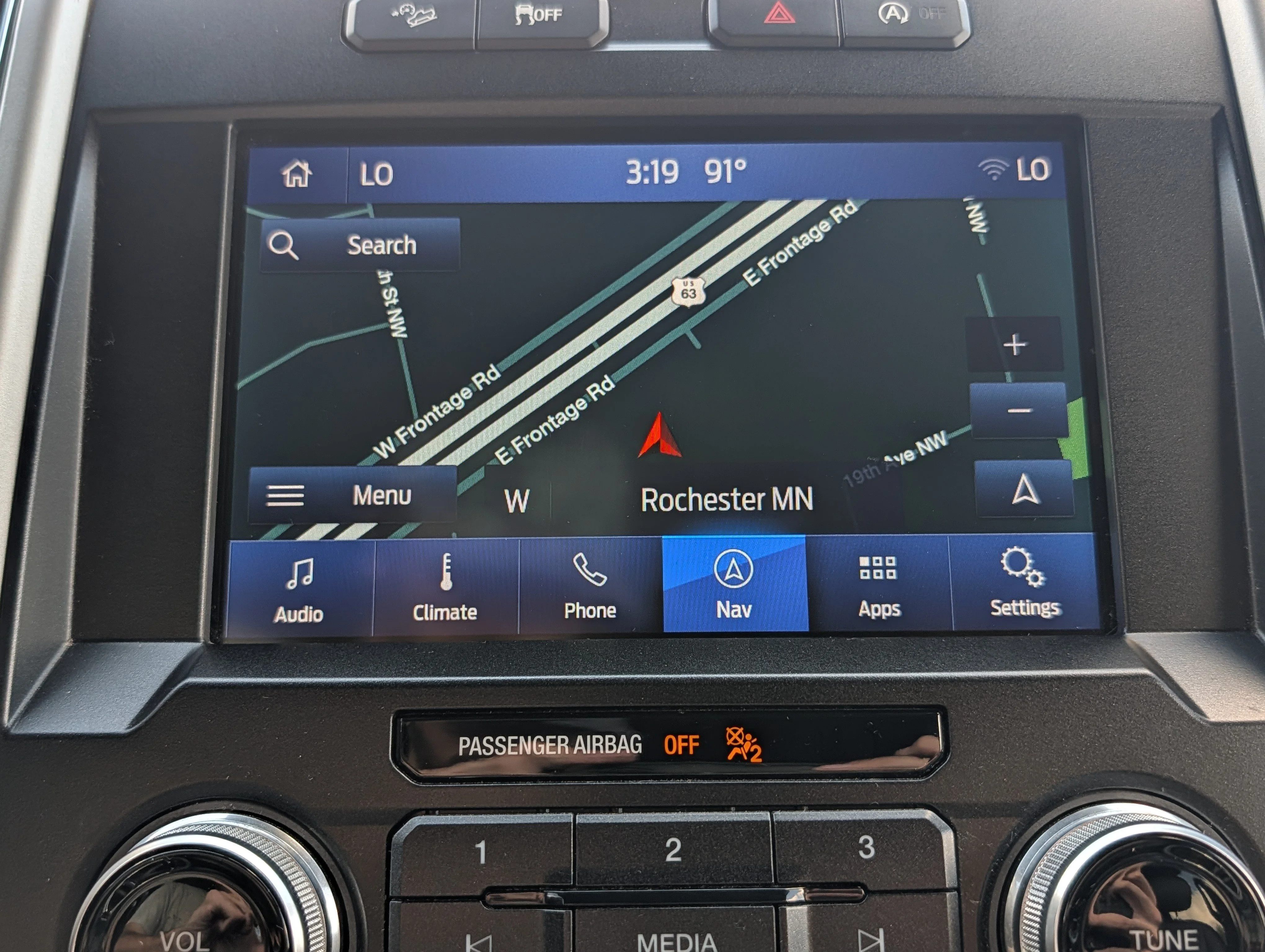 Used 2019 Agate Black Metallic Ford LARIAT image 24