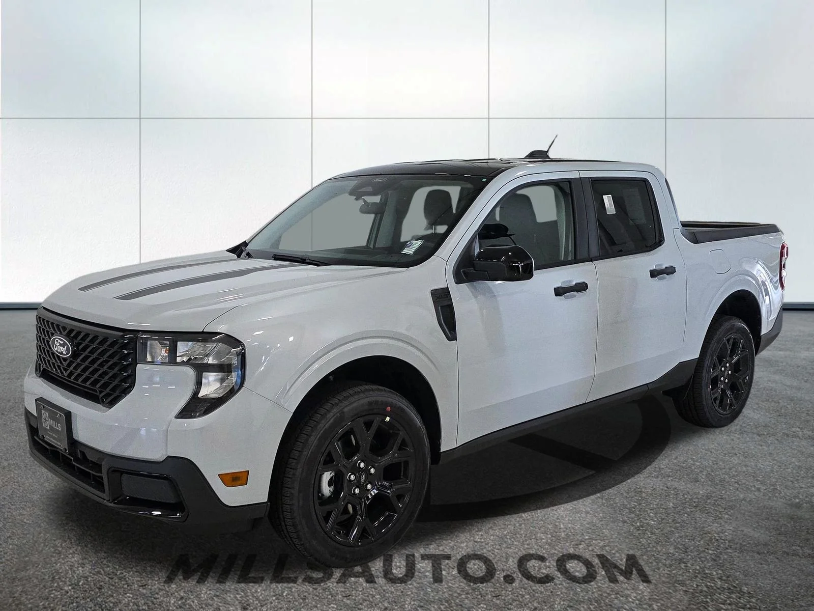 New 2026 White Ford XLT image 2