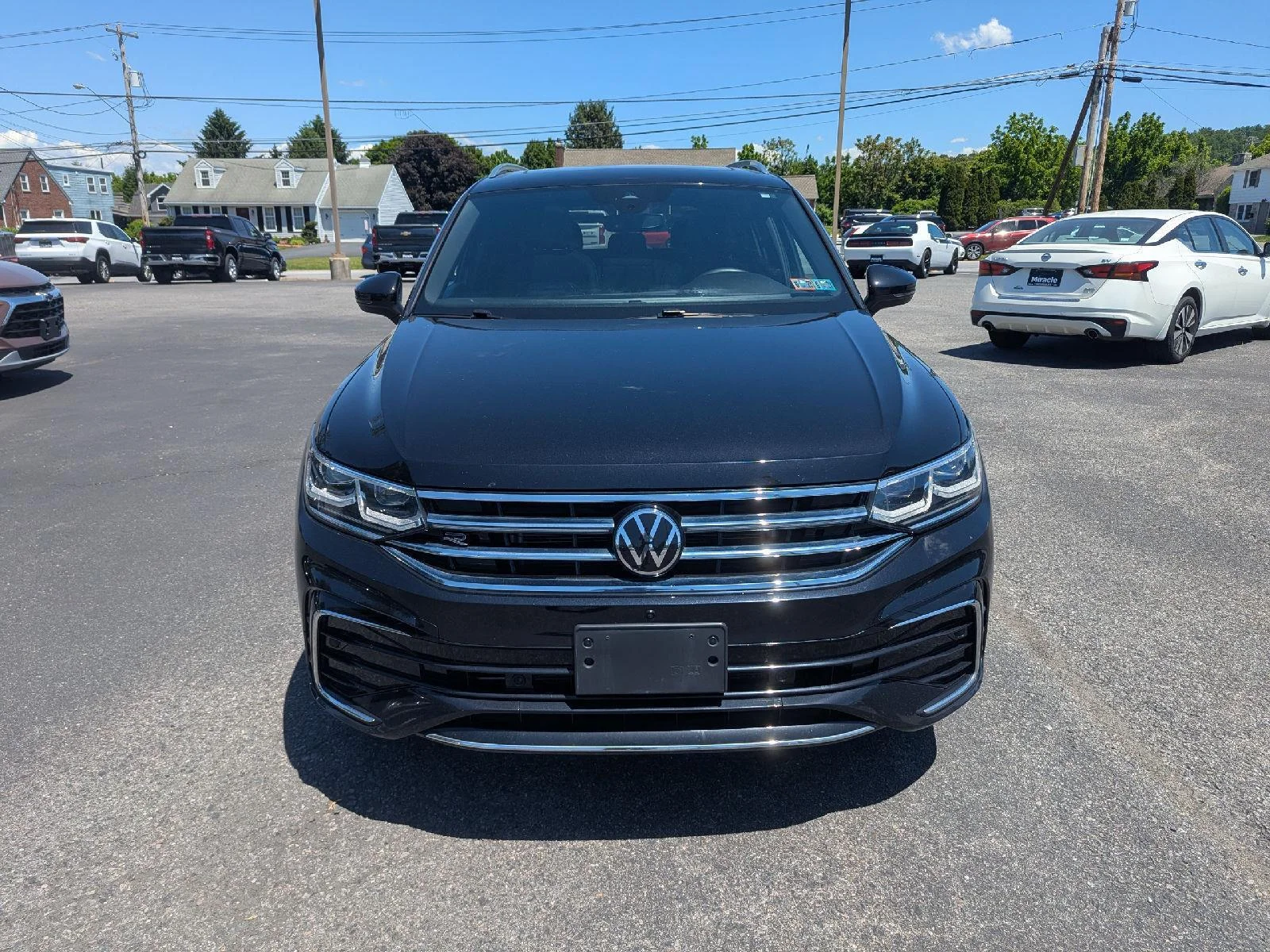 Used 2023 Black Volkswagen 2.0T SEL R-Line image 2