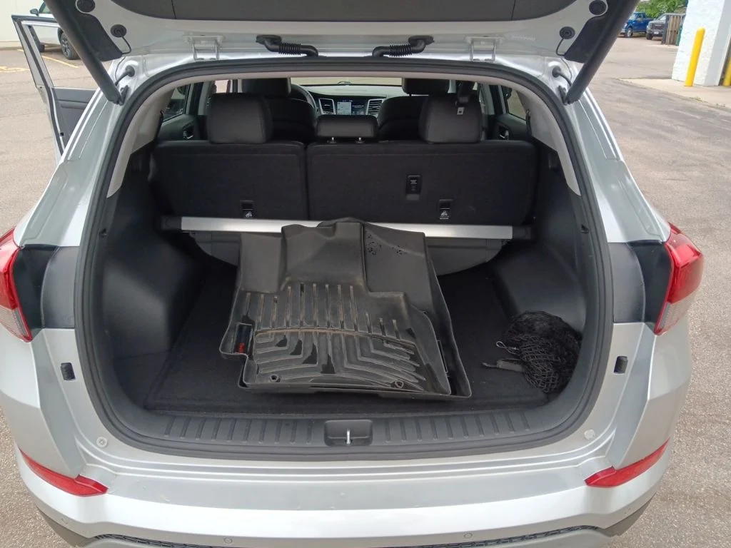 Used 2018 Molten Silver Hyundai Limited image 37