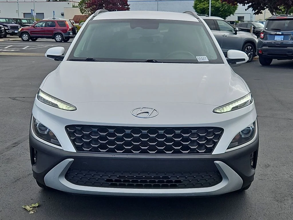 Used 2023 Lunar White Hyundai SEL image 9