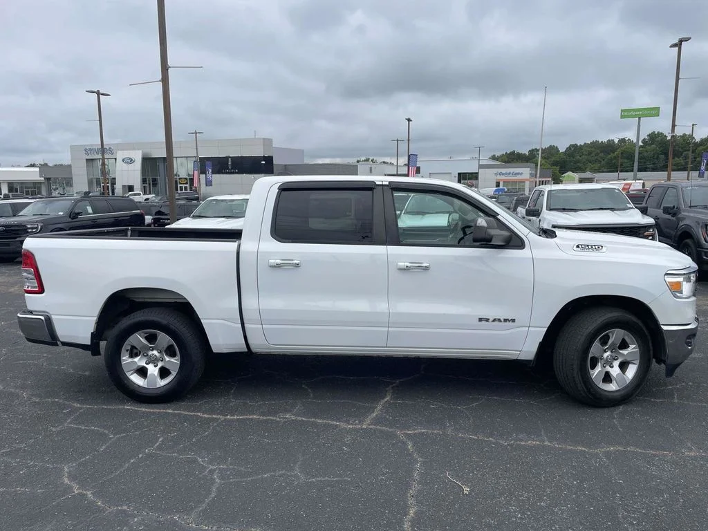 Certified Used 2019 White Ram Big Horn/Lone Star image 2