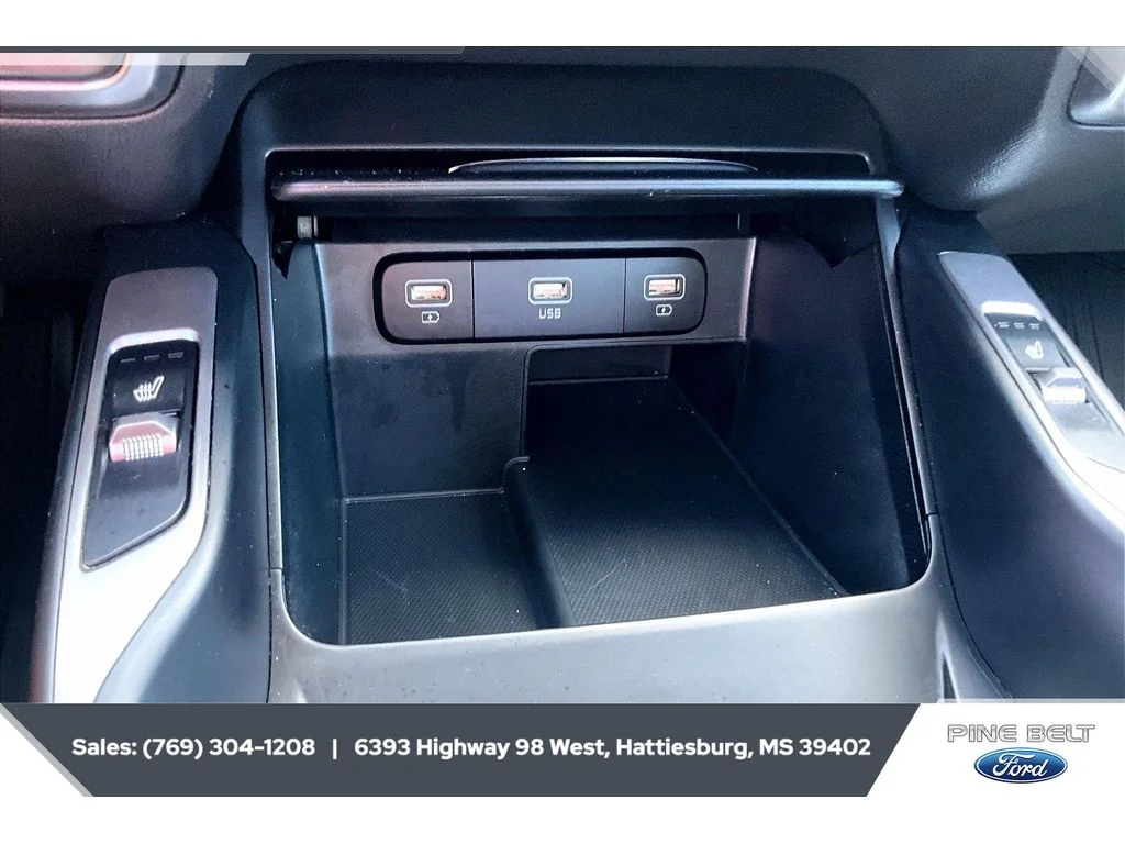 Used 2022 Sparkling Silver Kia S image 24