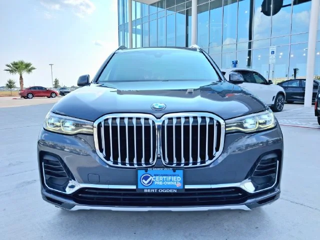 Used 2019 Gray BMW xDrive40i image 3
