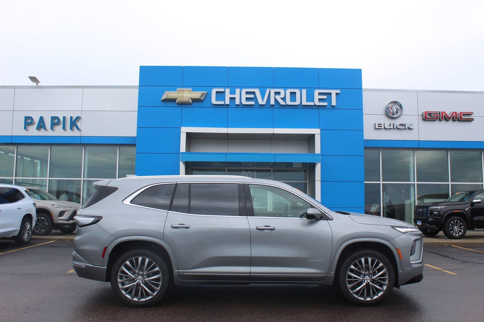 New 2026 Moonstone Gray Metallic Buick Avenir image 1