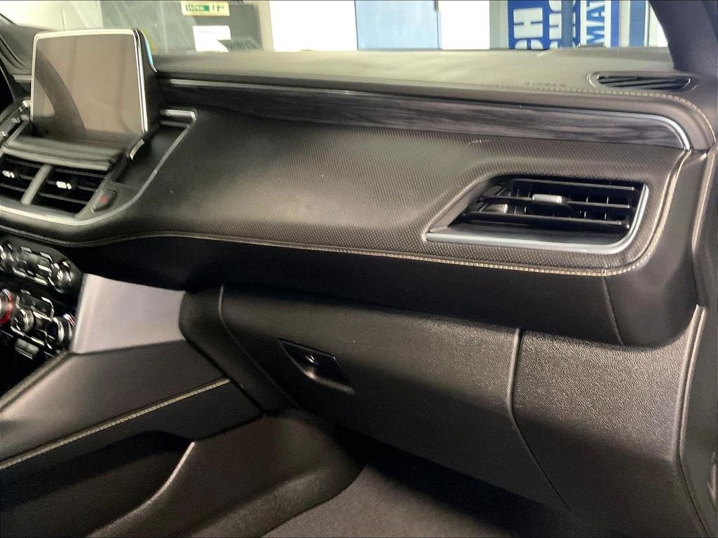 Used 2023 Green GMC SLT image 13