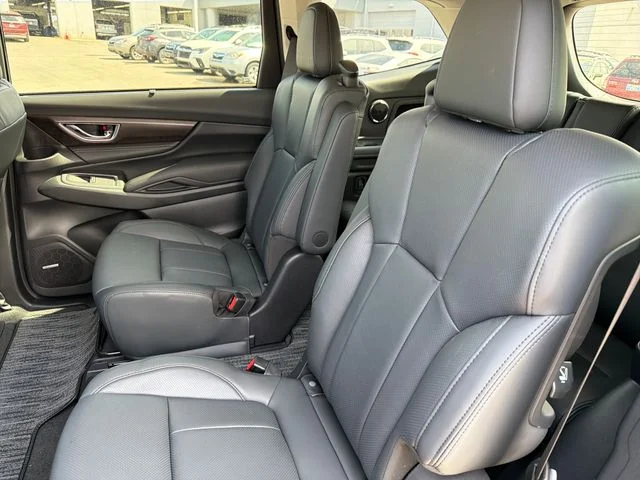 New 2026 CRYSTAL BLACK SILICA Subaru Touring 7-Passenger image 20