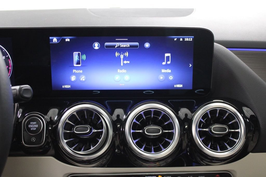 Used 2026  Mercedes-Benz GLA 250 image 25