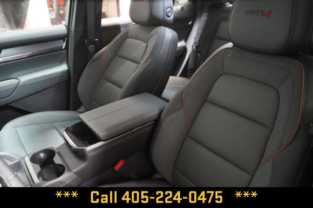 2027 GMC Terrain AT4 - Photo 18